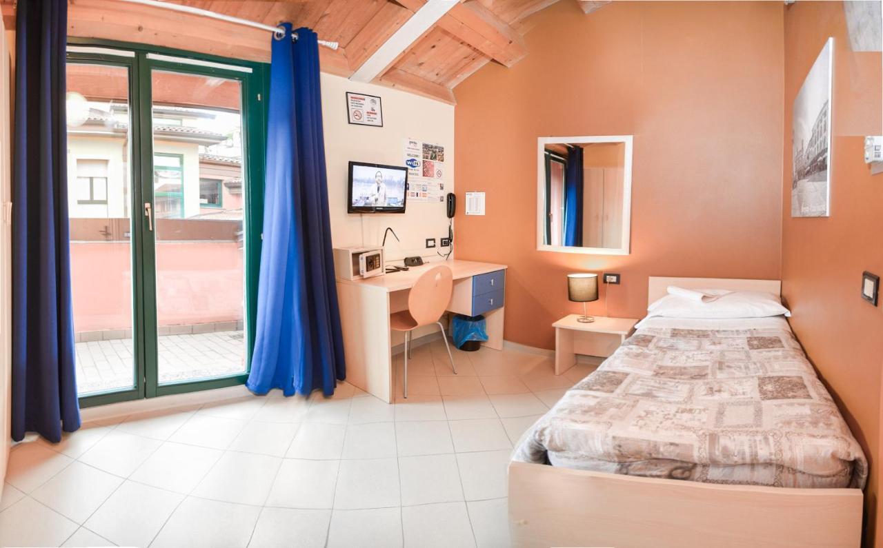 Hostel Bg